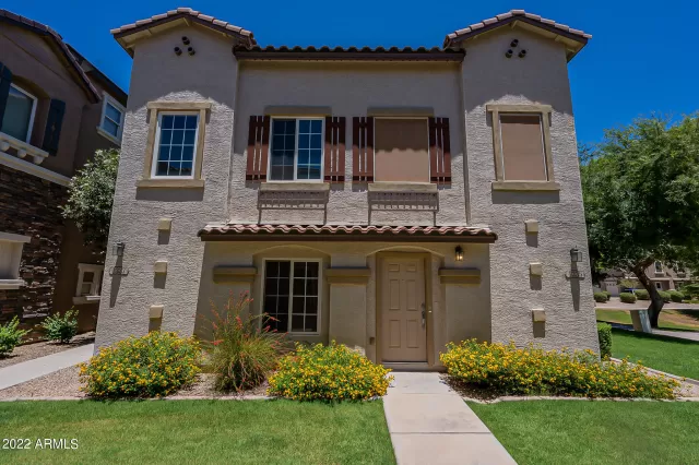 MLS: 6418433 Condo For Sale