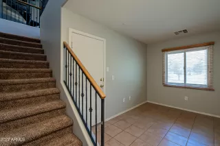 Photo #5: 6418433 Listing