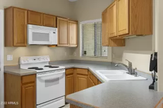 Photo #6: 6418458 Listing