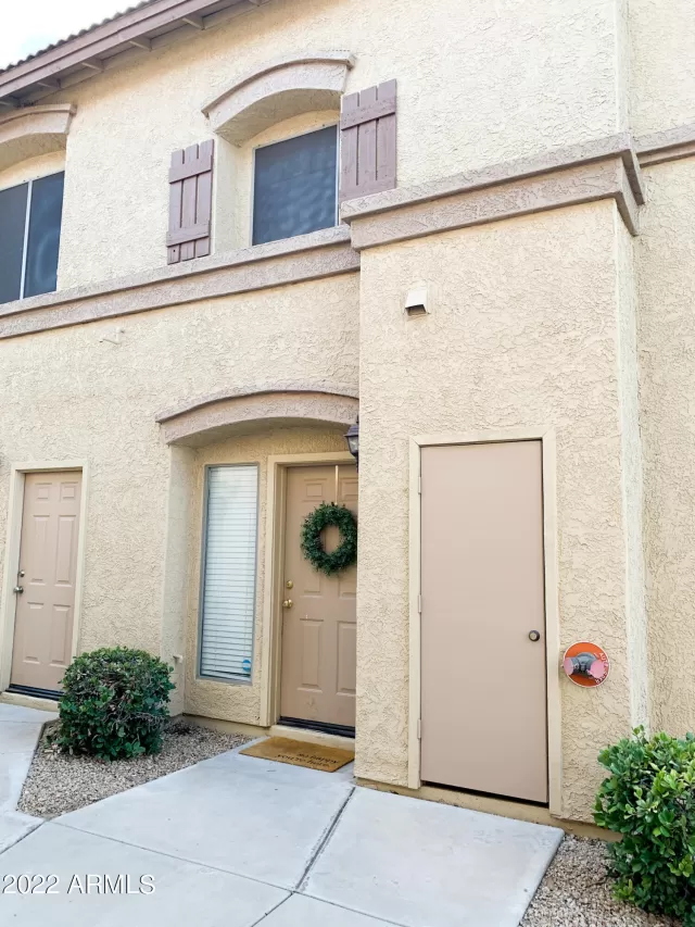 MLS: 6418781 Condo For Sale