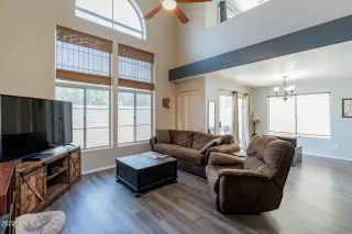 Photo #2: 6418839 Listing