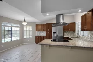 Photo #1: 6419159 Listing