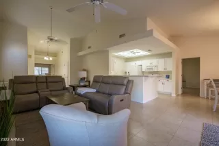 Photo #4: 6419161 Listing