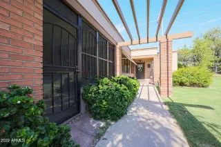 Photo #2: 6419233 Listing 