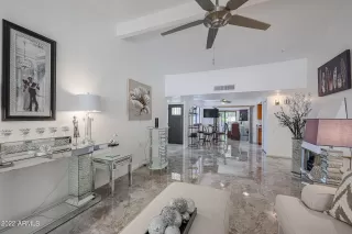 Photo #6: 6419233 Listing 