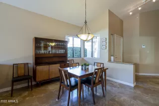 Photo #4: 6419326 Listing