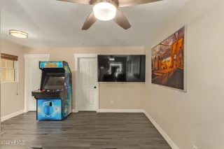 Photo #6: 6419403 Listing