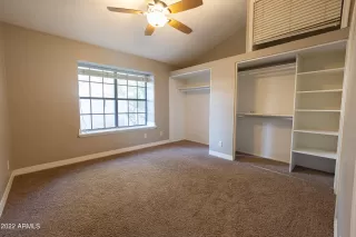 Photo #6: 6419585 Listing