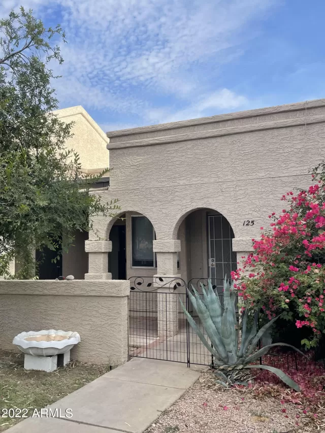 MLS: 6419959 Condo For Sale