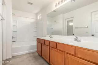 Photo #2: 6420025 Listing 