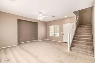 Photo #5: 6420025 Listing 