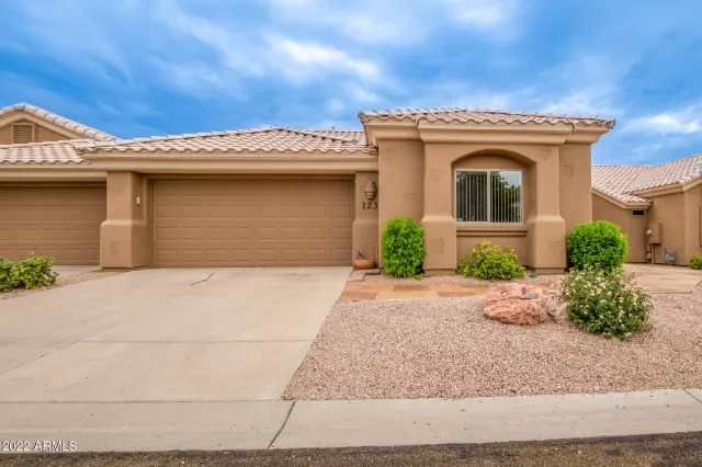 MLS: 6420063 Condo For Sale