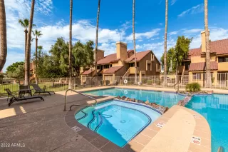 Photo #5: 6420231 Listing 