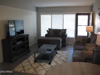 Photo #5: 6420502 Listing 