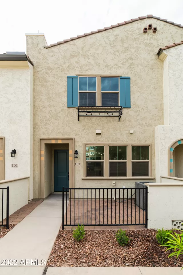 MLS: 6420534 Condo For Sale