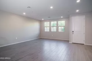 Photo #5: 6420534 Listing 