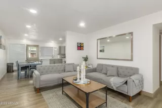 Photo #3: 6420684 Listing 