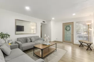 Photo #5: 6420684 Listing 