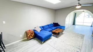 Photo #6: 6420750 Listing