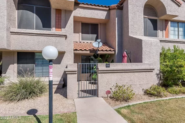 MLS: 6420771 Condo For Sale