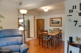 Photo #5: 6420771 Listing