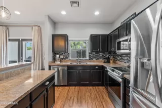 Photo #2: 6421342 Listing