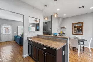 Photo #3: 6421342 Listing