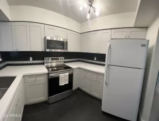 Photo #1: 6421372 Listing