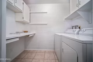 Photo #6: 6421602 Listing