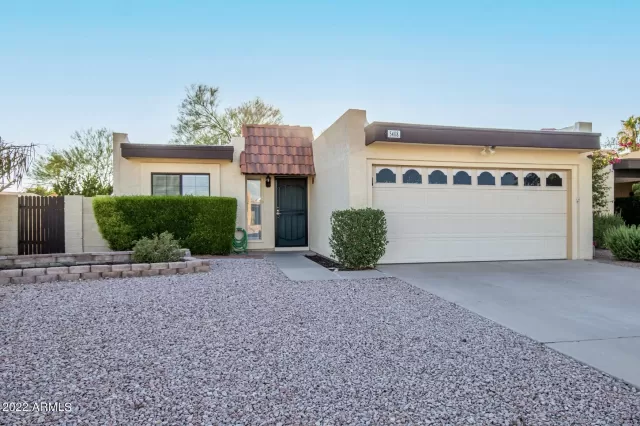 MLS: 6421664 Condo For Sale