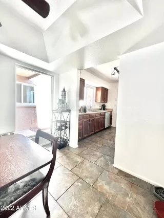 Photo #4: 6421822 Listing 