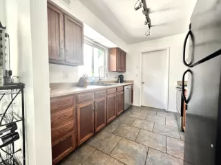 Photo #5: 6421822 Listing 