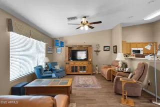 Photo #2: 6421831 Listing 