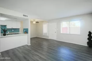 Photo #3: 6422228 Listing 