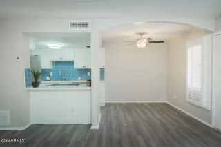 Photo #4: 6422228 Listing 