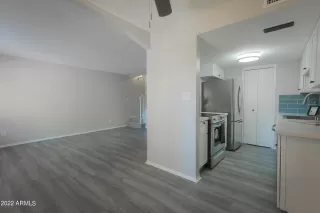 Photo #5: 6422228 Listing 