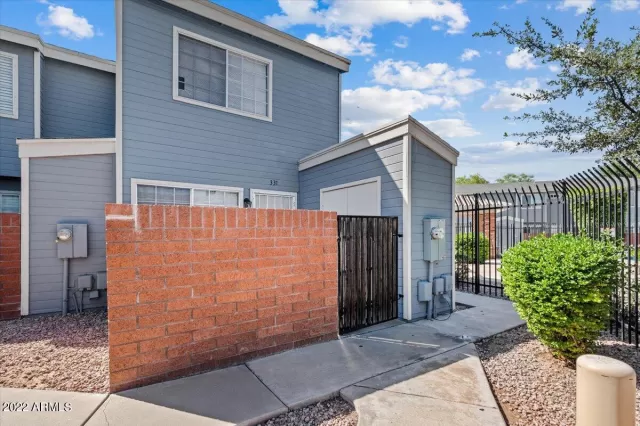 MLS: 6422233 Condo For Sale