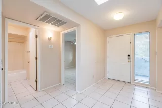 Photo #5: 6422259 Listing