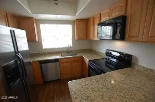 Photo #5: 6422270 Listing 