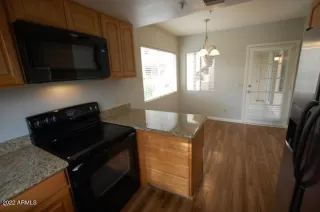 Photo #6: 6422270 Listing 