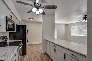 Photo #3: 6422285 Listing