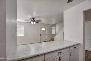 Photo #4: 6422285 Listing