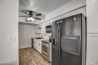 Photo #6: 6422285 Listing