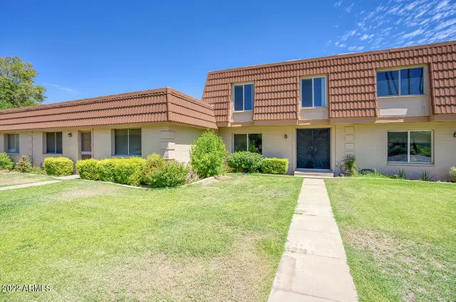 MLS: 6422561 Condo For Sale