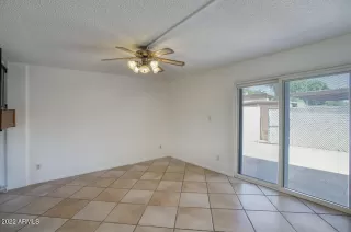 Photo #6: 6422561 Listing