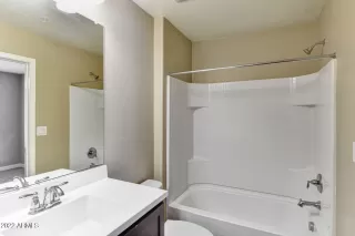 Photo #6: 6422761 Listing 