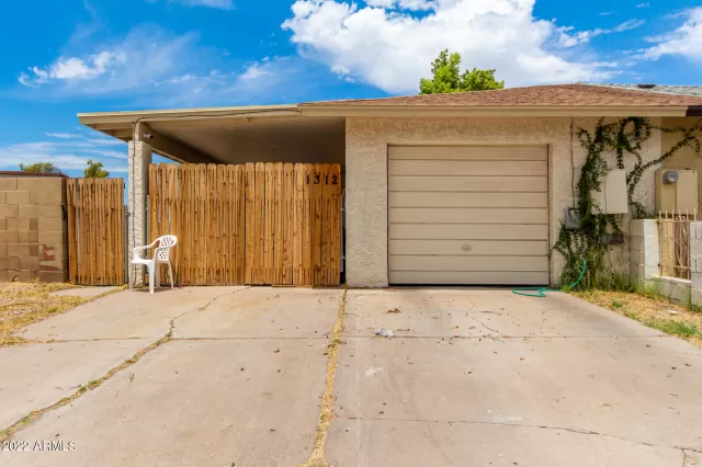 MLS: 6422993 Condo For Sale