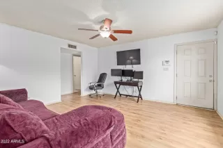 Photo #4: 6422993 Listing