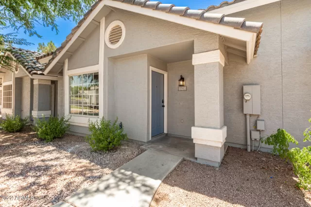 MLS: 6423435 Condo For Sale