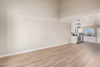 Photo #2: 6423435 Listing